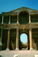 Sardi-ginnasio romano, particolare.jpg